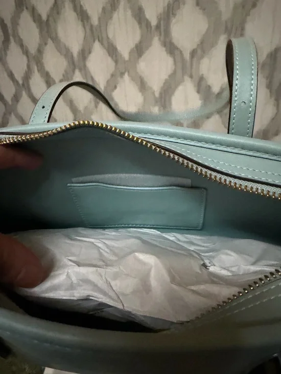 Coach Leather GLOV SW ZIP shoulder Bag - Picture 14 of 14